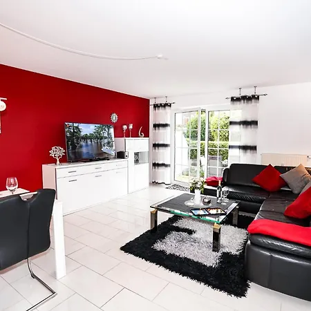 Apartament Amina 3, Strandnah