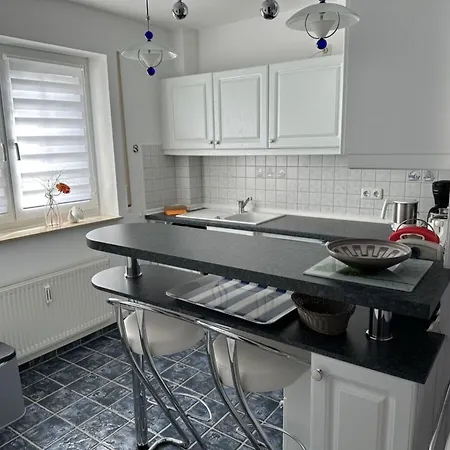 Amina 3, Strandnah Apartament